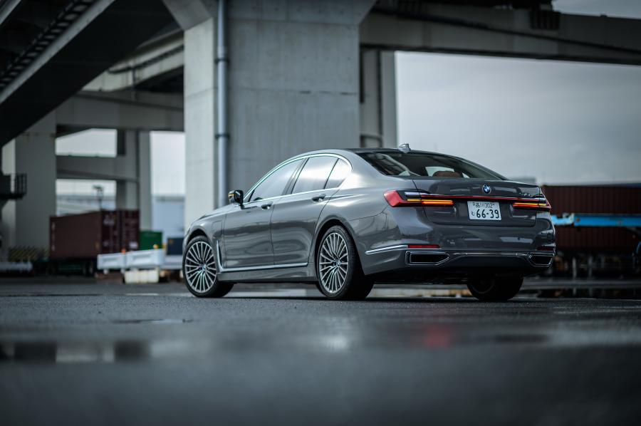  BMW 745e (G11) 2019 года  (JP) (фото 12 из 21)